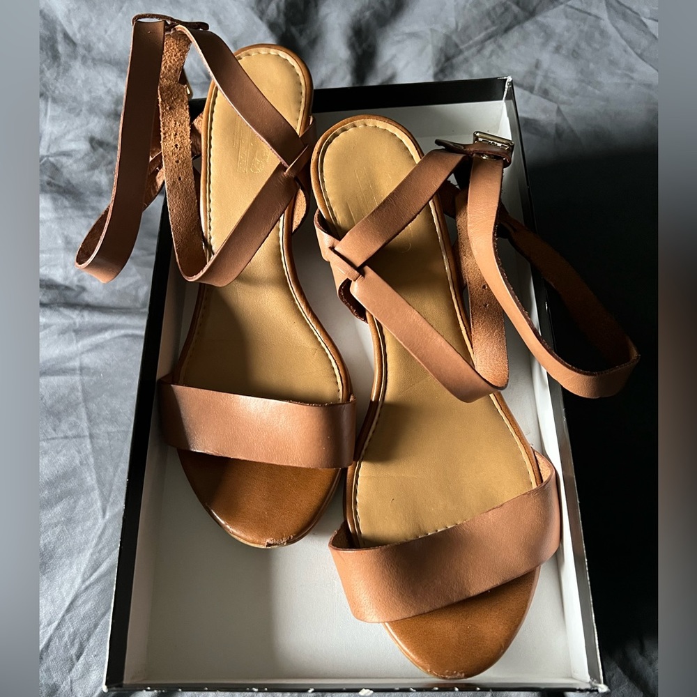 COACH VERONA BROWN TAN LEATHER ANKLE STRAP WEDGE HEEL SANDAL 9 - MADE IN ITALY